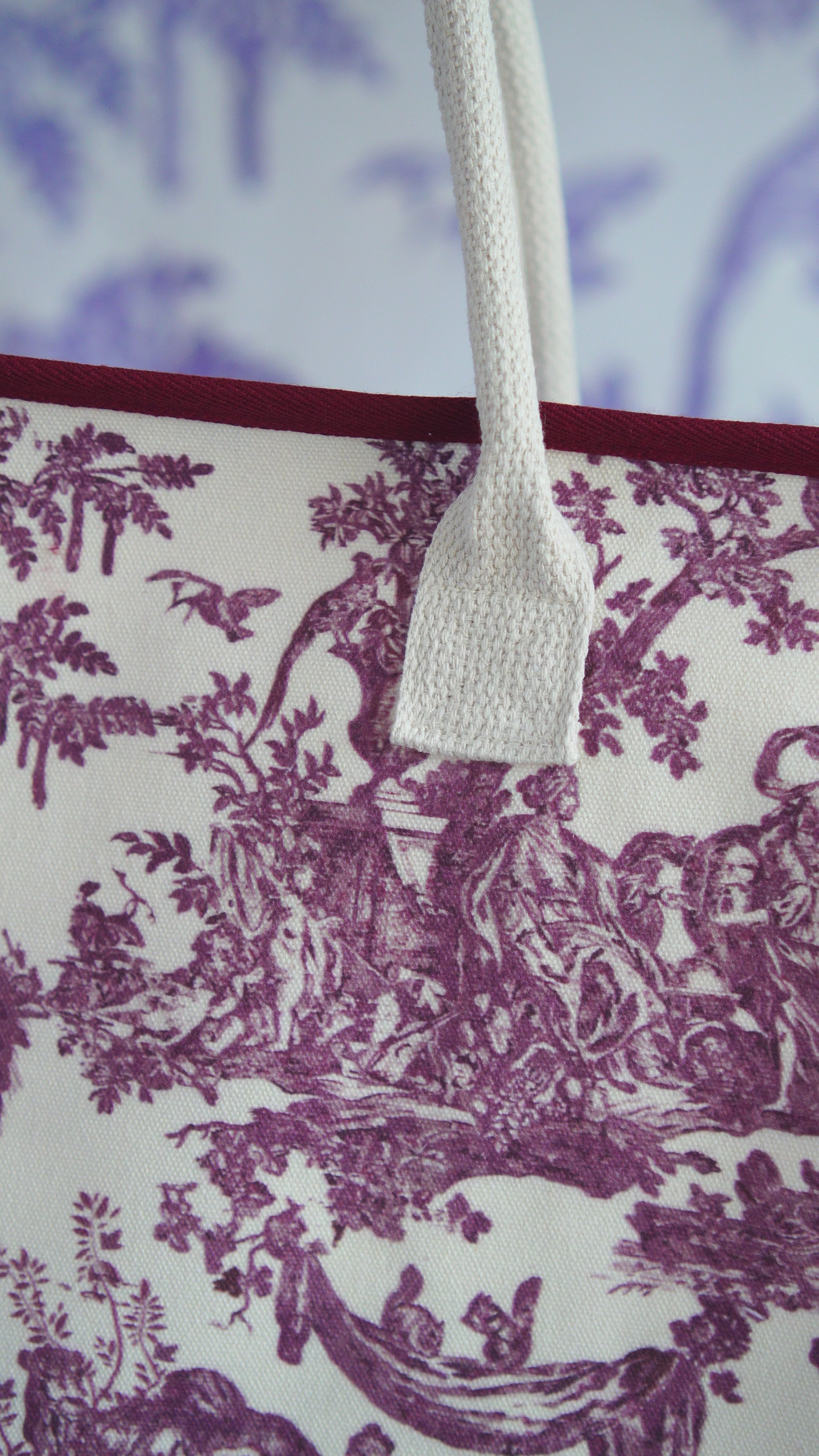 Reveire Tote - Burgundy